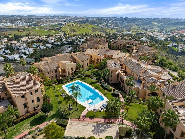 Apartment for Sale in Benahavis, Malaga 60