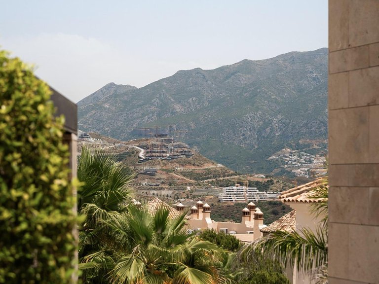 Apartment for Sale in Benahavis, Malaga 12