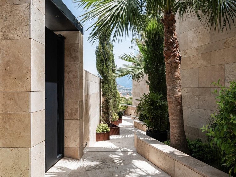 Apartment for Sale in Benahavis, Malaga 18