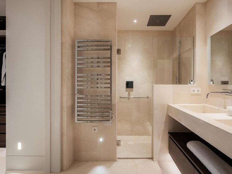 Apartment for Sale in Benahavis, Malaga 42