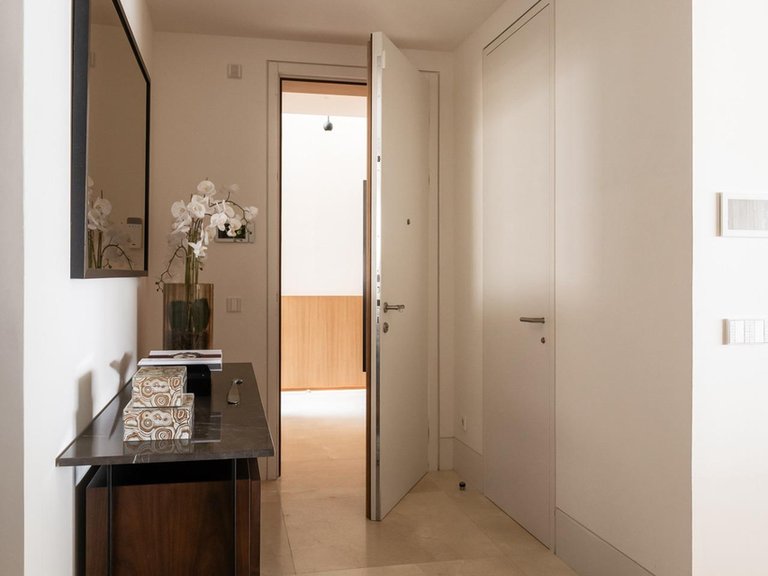 Apartment for Sale in Benahavis, Malaga 44