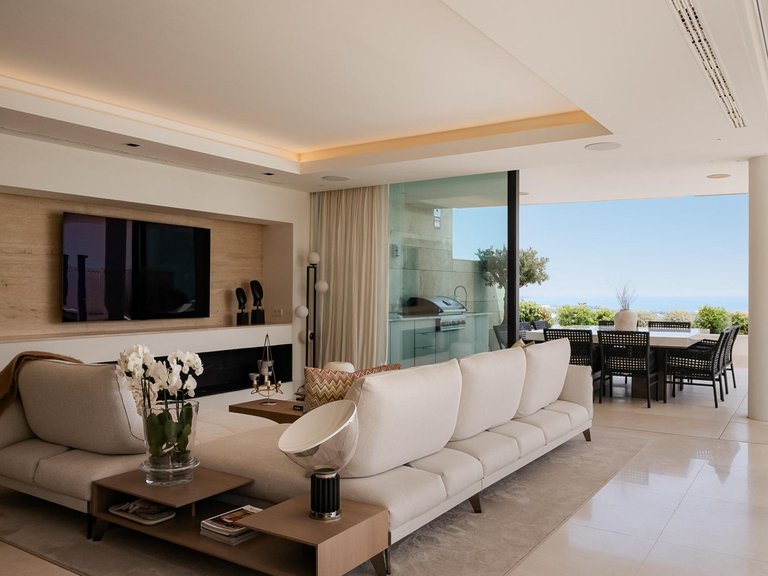 Apartment for Sale in Benahavis, Malaga 8