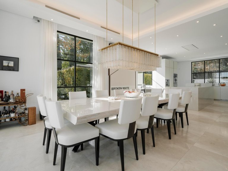 Apartment for Sale in Benahavis, Malaga 10