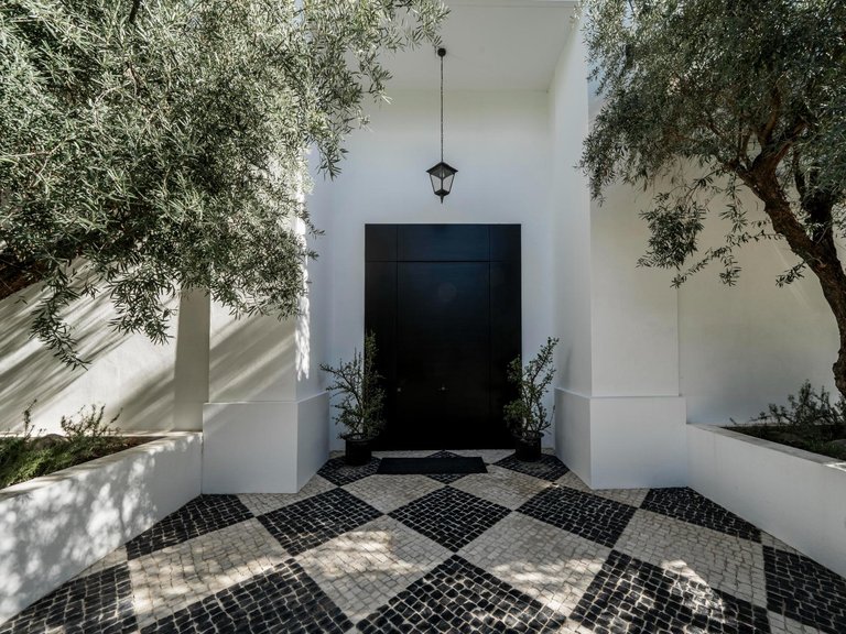 Apartment for Sale in Benahavis, Malaga 13