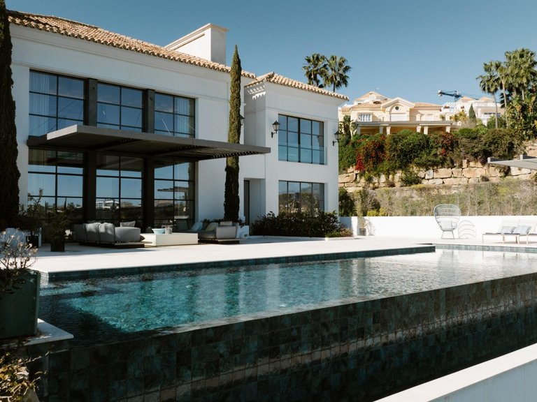 Apartment for Sale in Benahavis, Malaga 2