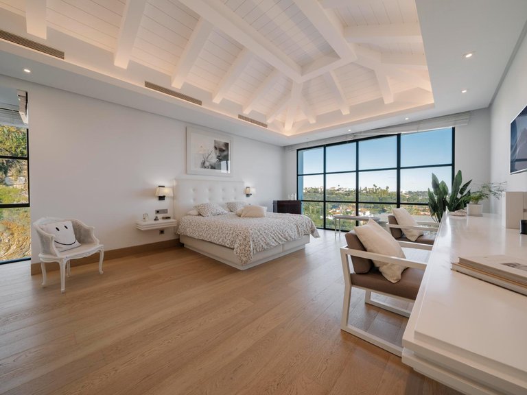 Apartment for Sale in Benahavis, Malaga 23