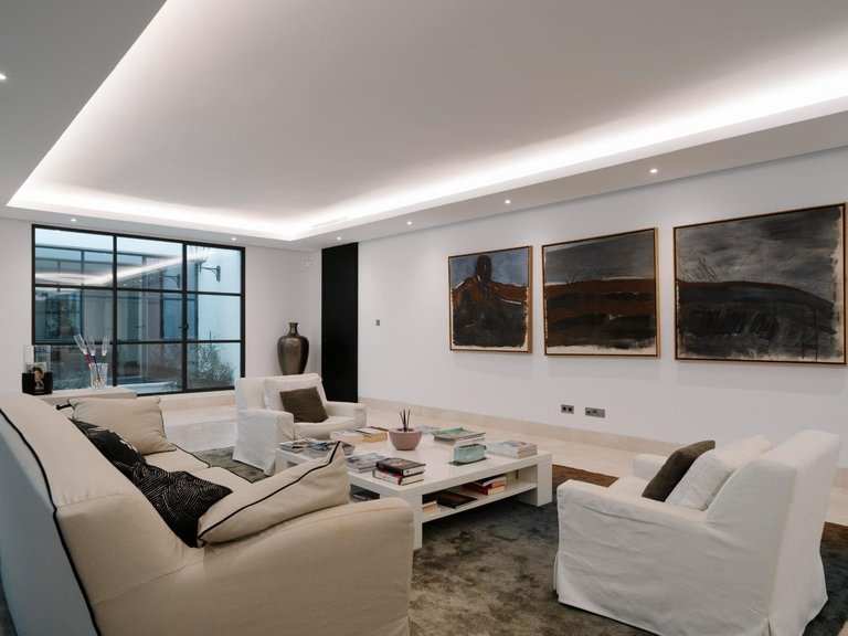 Apartment for Sale in Benahavis, Malaga 28