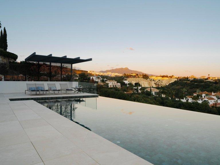 Apartment for Sale in Benahavis, Malaga 38