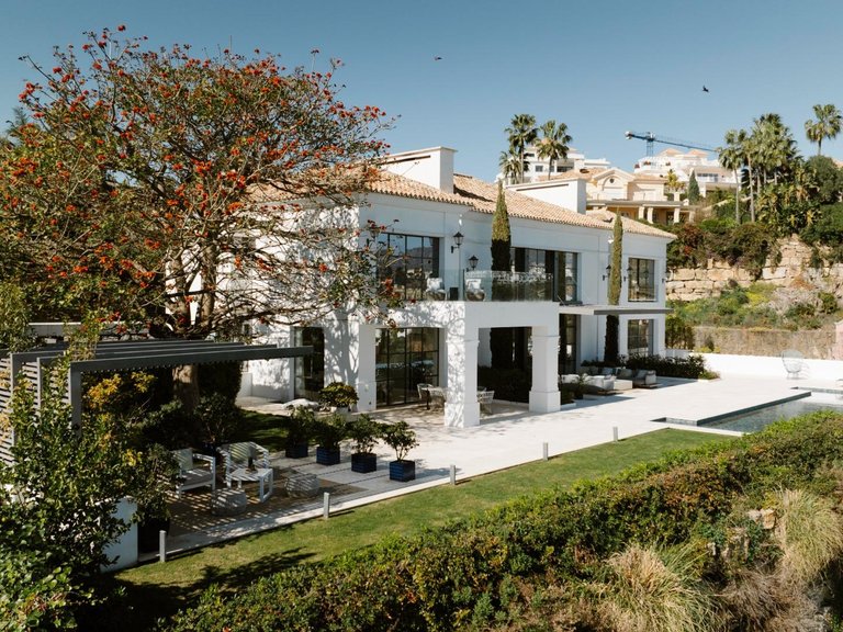 Apartment for Sale in Benahavis, Malaga 4