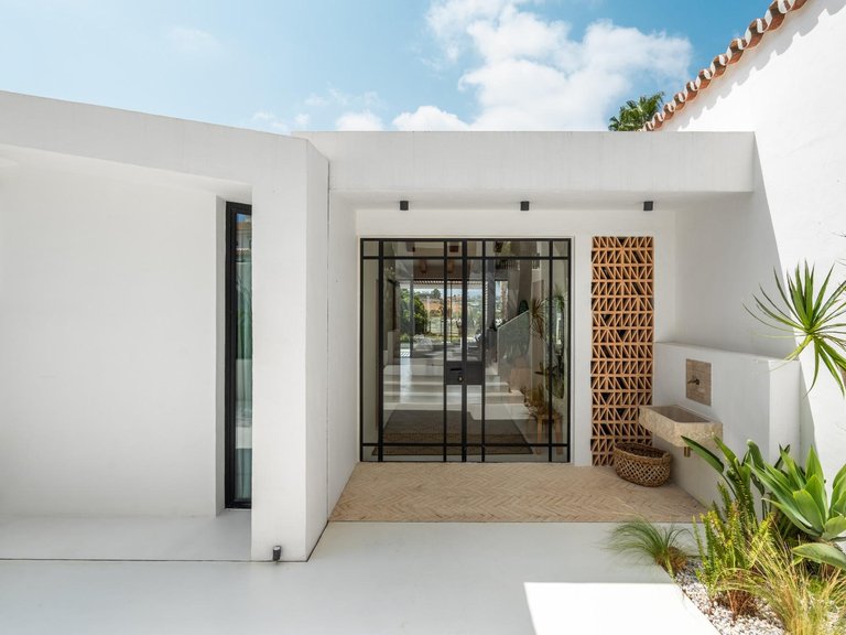 Apartment for Sale in Marbella, Malaga 22
