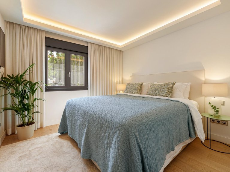 Town House for Sale in Marbella, Malaga 17