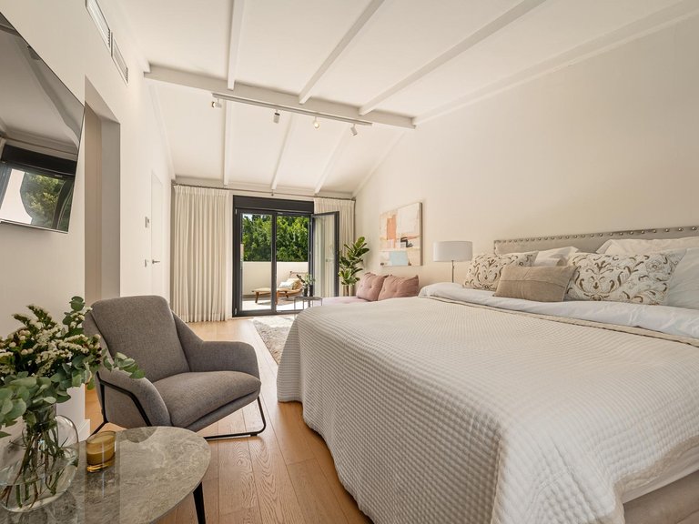 Town House for Sale in Marbella, Malaga 19