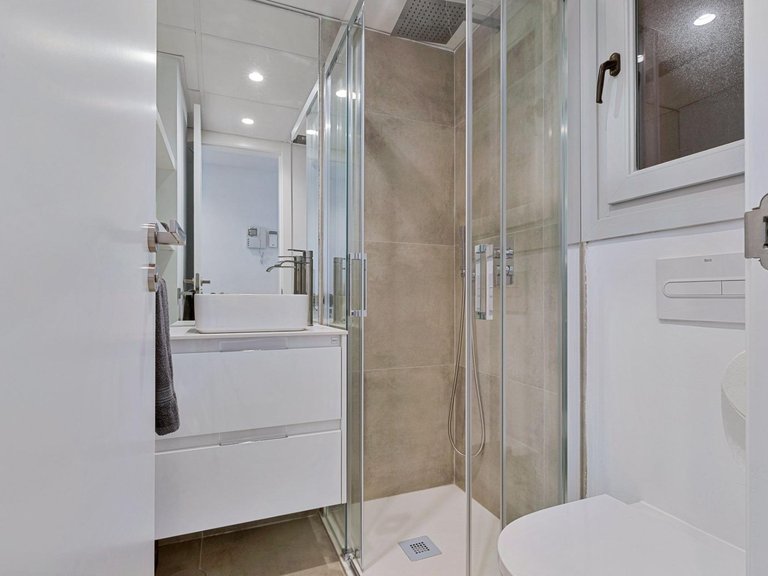 Apartment for Sale in Benalmádena, Malaga 18