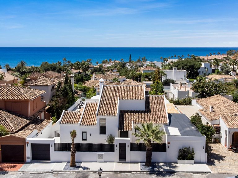 Apartment for Sale in Marbella, Malaga 64
