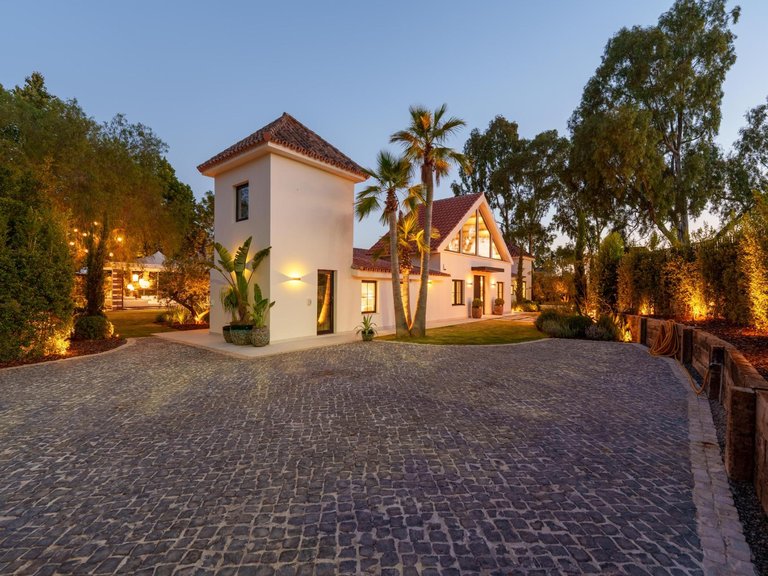 Apartment for Sale in Marbella, Malaga 59