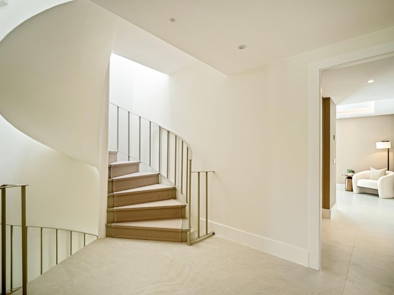 Town House for Sale in Benahavis, Malaga 10