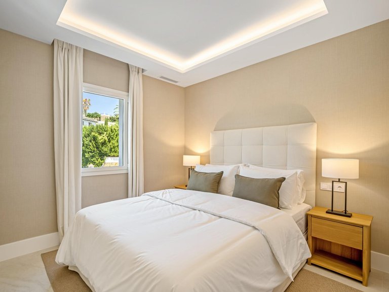 Town House for Sale in Benahavis, Malaga 11