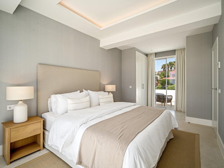 Town House for Sale in Benahavis, Malaga 20