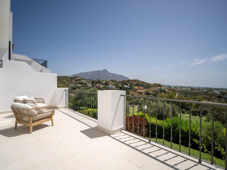 Town House for Sale in Benahavis, Malaga 34