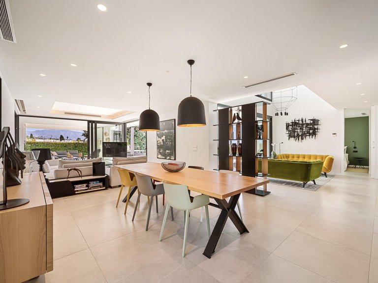 Villa for Sale in Estepona, Malaga 13