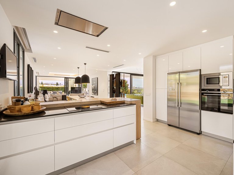 Villa for Sale in Estepona, Malaga 14