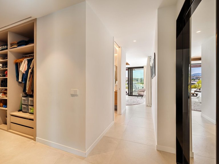 Villa for Sale in Estepona, Malaga 19