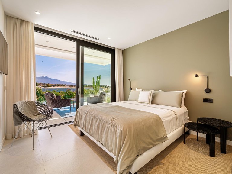 Villa for Sale in Estepona, Malaga 21