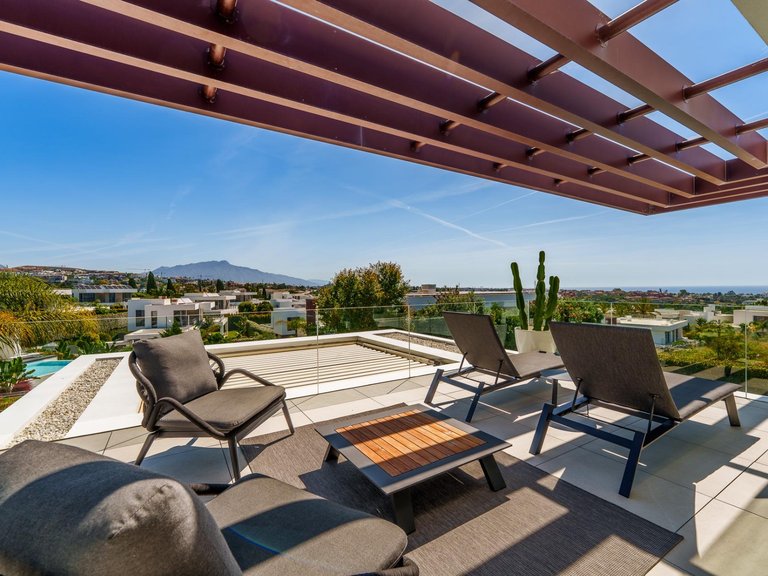 Villa for Sale in Estepona, Malaga 6