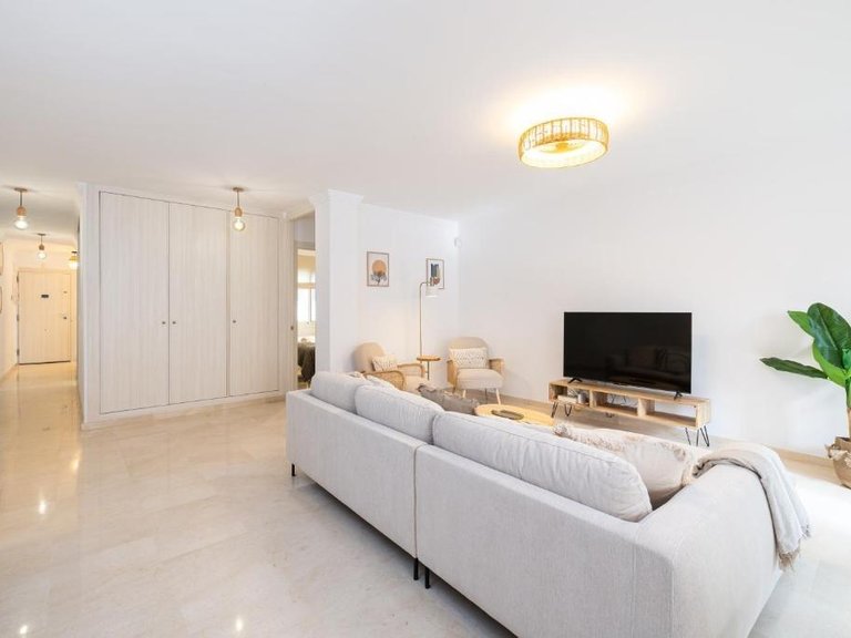 Apartment for Sale in Fuengirola, Malaga 4