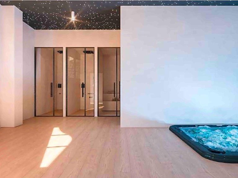 Apartment for Sale in Estepona, Malaga 6