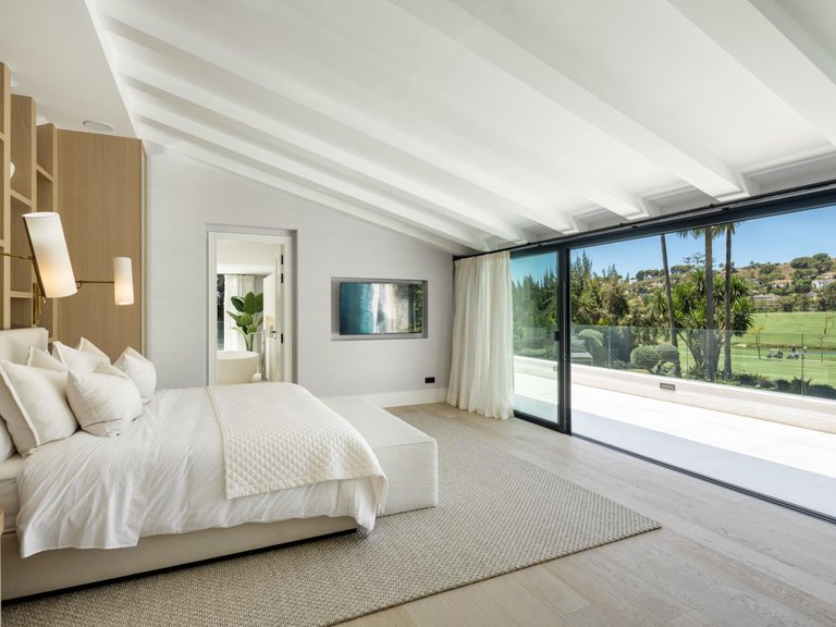Villa for Sale in Marbella, Malaga 21
