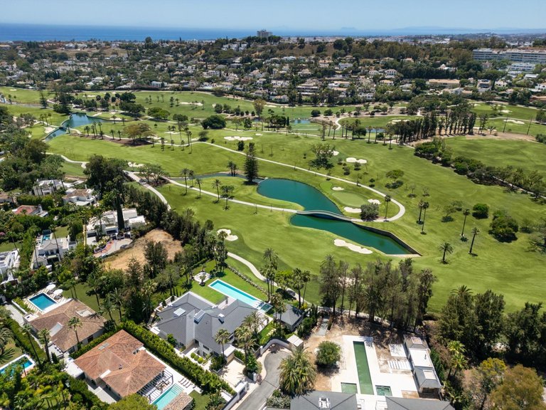 Villa for Sale in Marbella, Malaga 34