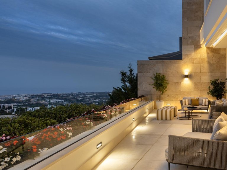 Town House for Sale in Benahavis, Malaga 1