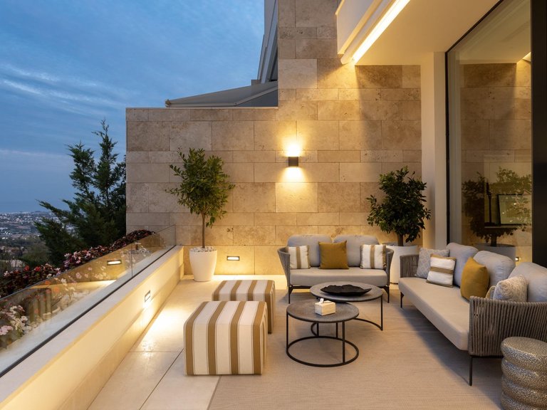 Town House for Sale in Benahavis, Malaga 16