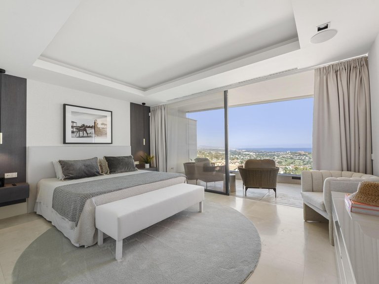 Town House for Sale in Benahavis, Malaga 19