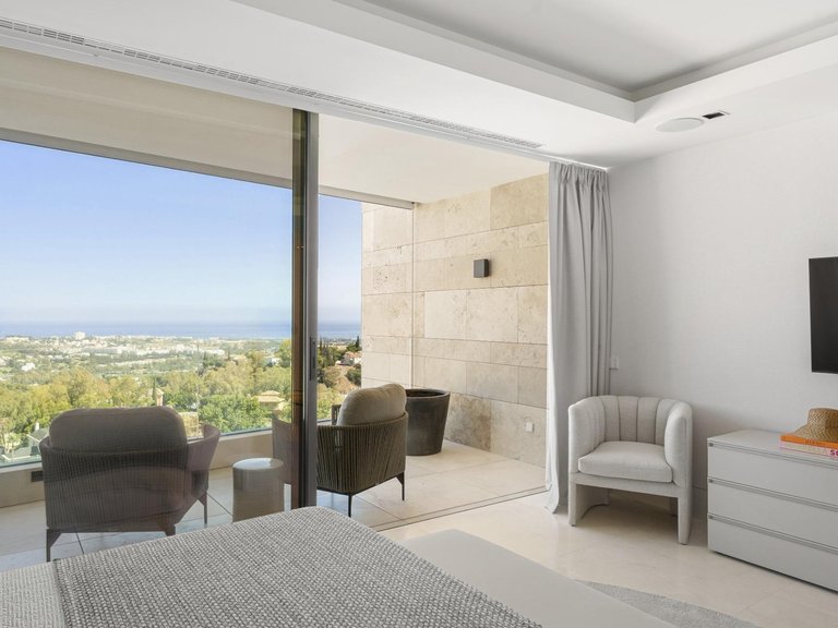 Town House for Sale in Benahavis, Malaga 20