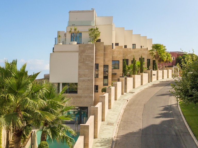 Town House for Sale in Benahavis, Malaga 40