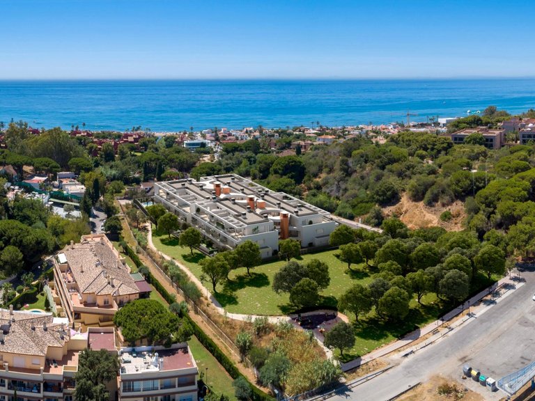 Apartment for Sale in Marbella, Malaga 25