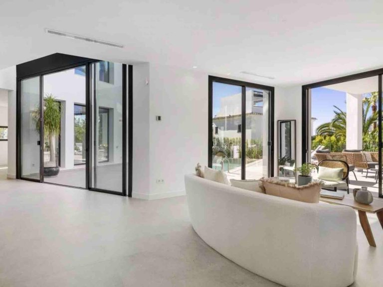 Apartment for Sale in Marbella, Malaga 11