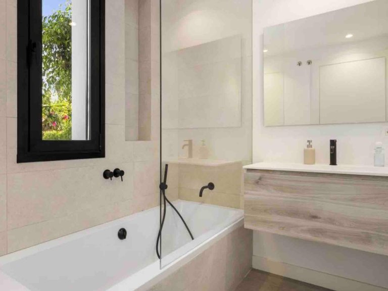 Apartment for Sale in Marbella, Malaga 14
