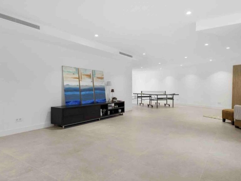 Apartment for Sale in Marbella, Malaga 22