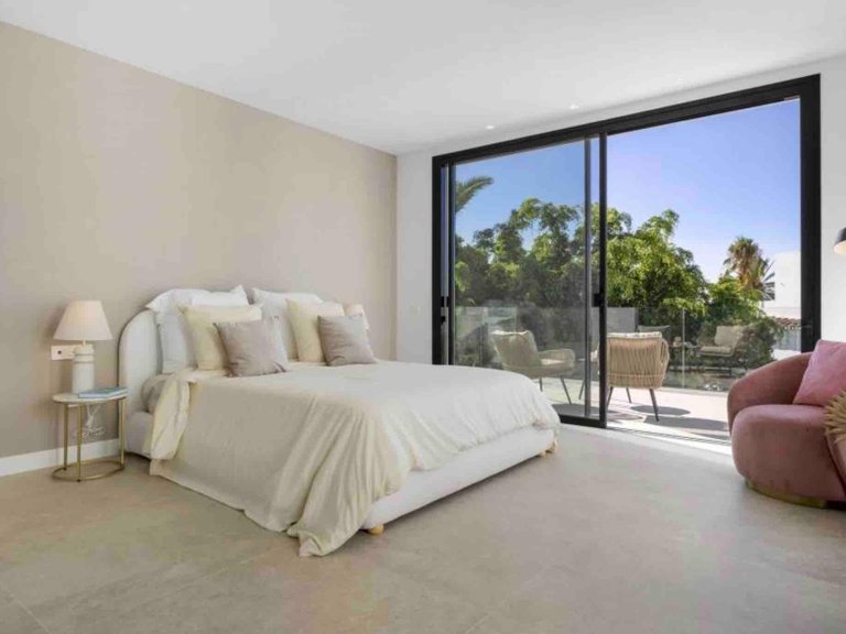 Apartment for Sale in Marbella, Malaga 28