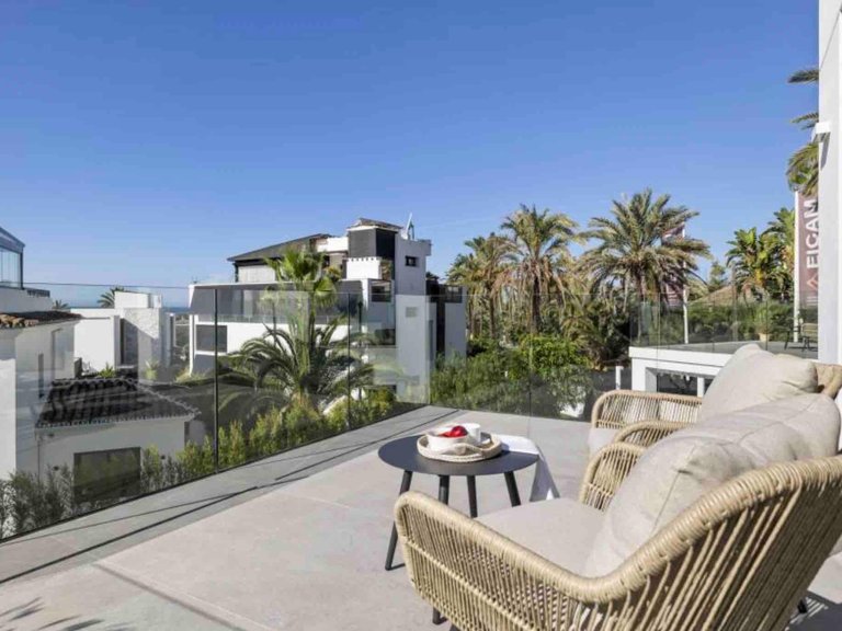 Apartment for Sale in Marbella, Malaga 34