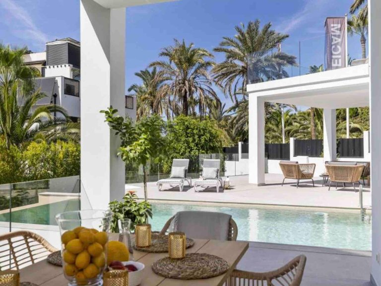 Apartment for Sale in Marbella, Malaga 40