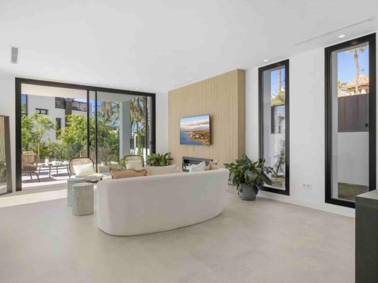 Apartment for Sale in Marbella, Malaga 5