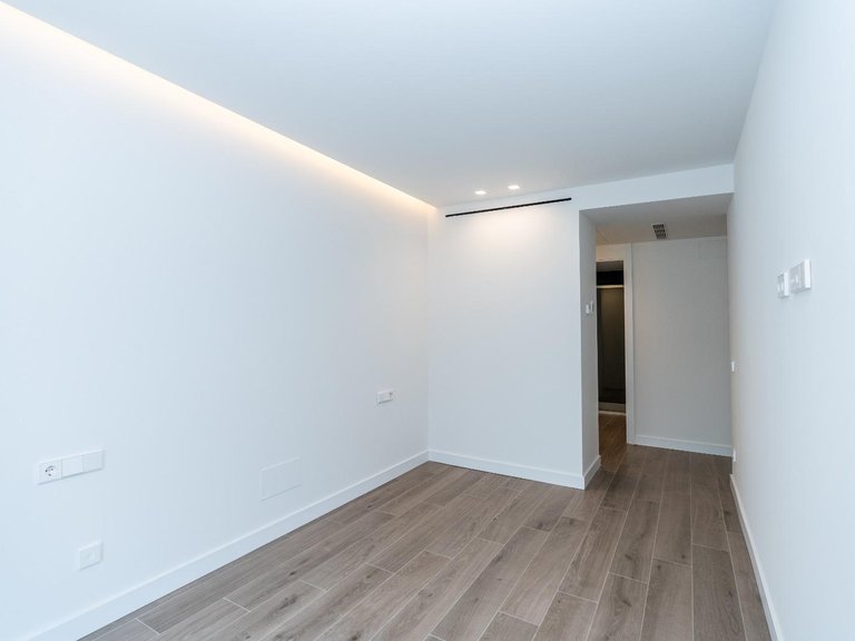 Apartment for Sale in Fuengirola, Malaga 17