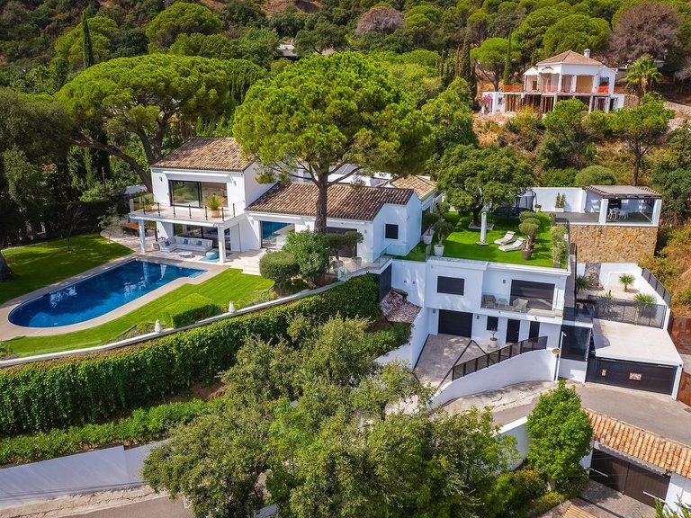 Apartment for Sale in Benahavis, Malaga 51