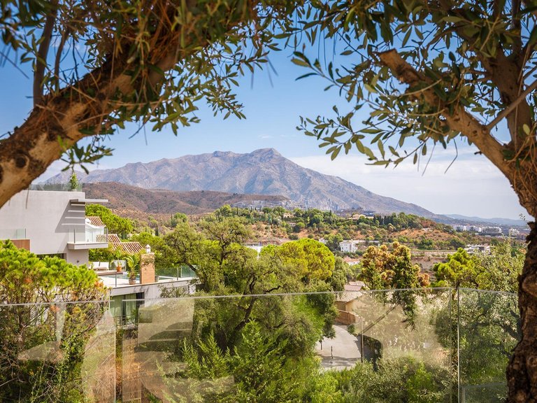 Apartment for Sale in Benahavis, Malaga 59