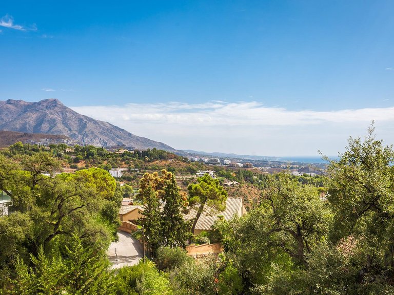 Apartment for Sale in Benahavis, Malaga 60
