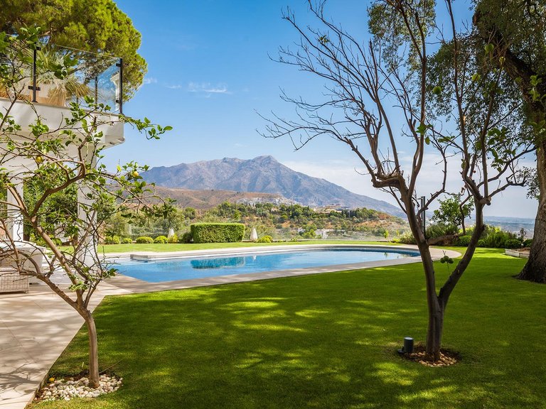 Apartment for Sale in Benahavis, Malaga 63